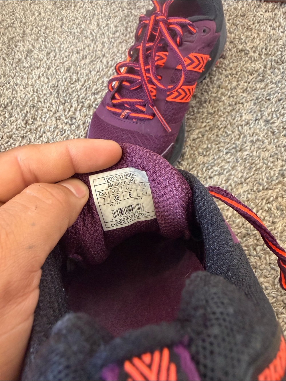 Brooks Cascadia 12 Purple and Orange Trail Runners - Picture 6 of 6